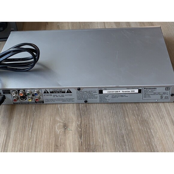 Panasonic DVD-S1 DVD/CD Combo Player Advanced Progressive Scan & Actual Remote - Picture 11 of 11